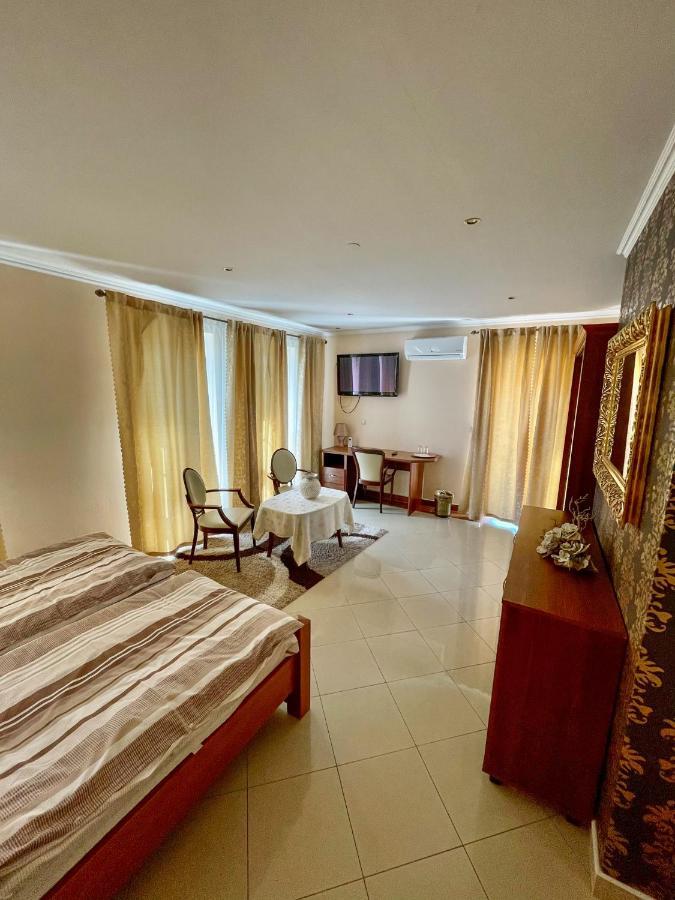 Penzion Vegas Партизанске Экстерьер фото