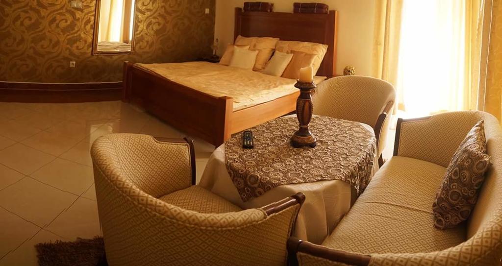 Penzion Vegas Партизанске Экстерьер фото